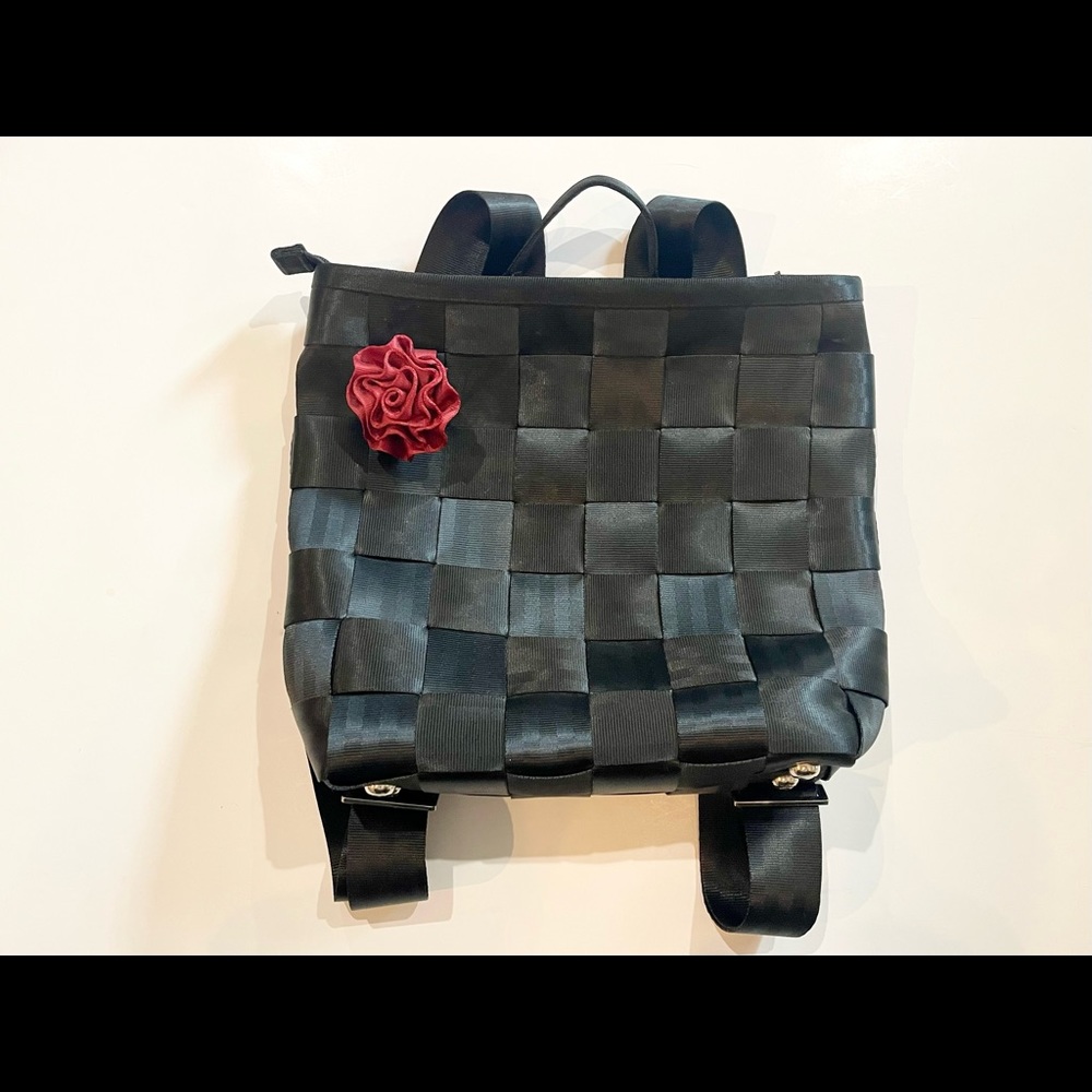 Harveys Original Seatbelt Backpack Streamline Black w/Harveys rose authentic